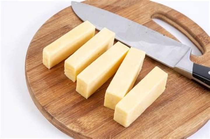 Can cheddar cheese be frozen?