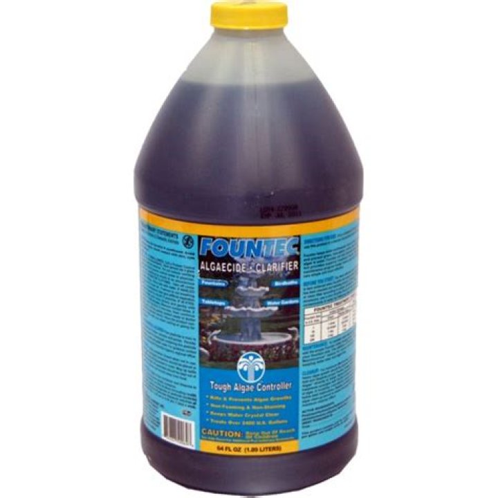 Can you use algaecide and clarifier at the same time?