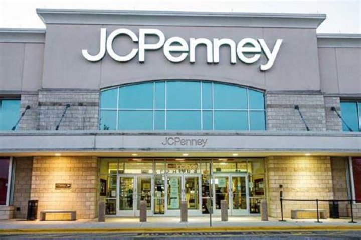Do shaq owns jcpenney?