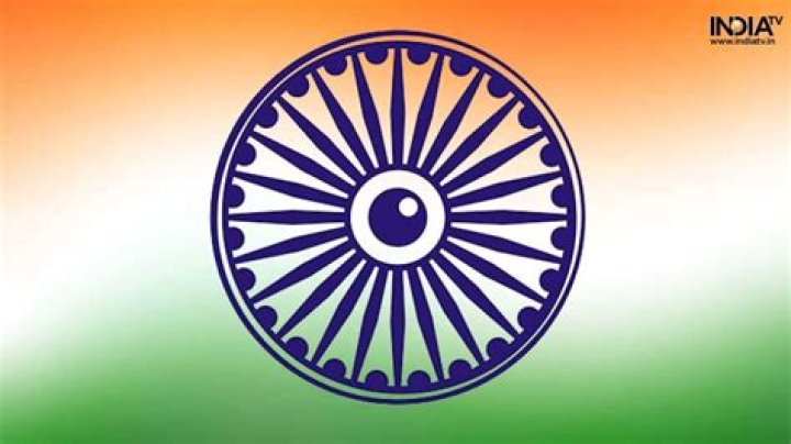 How many lines in ashok chakra?