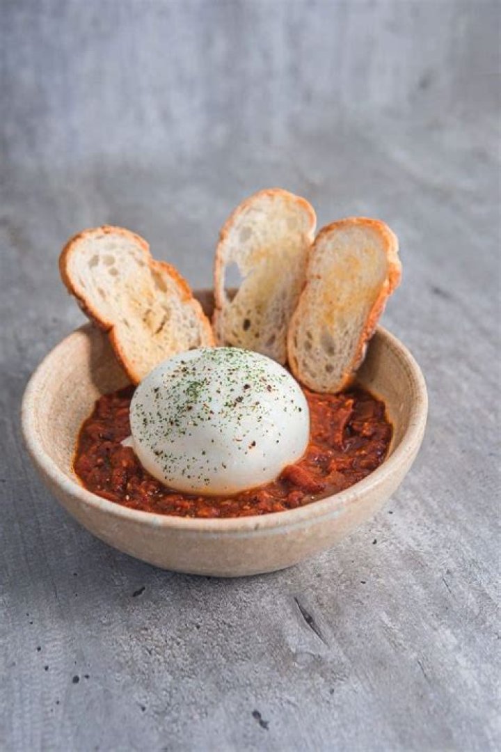 Should burrata taste sour?