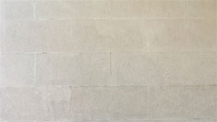 Should porcelain tile be sealed?