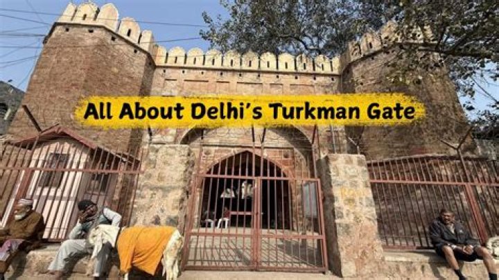 Who built turkman gate?